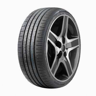 Armstrong BLU-TRAC HP 235 45 R17 97W